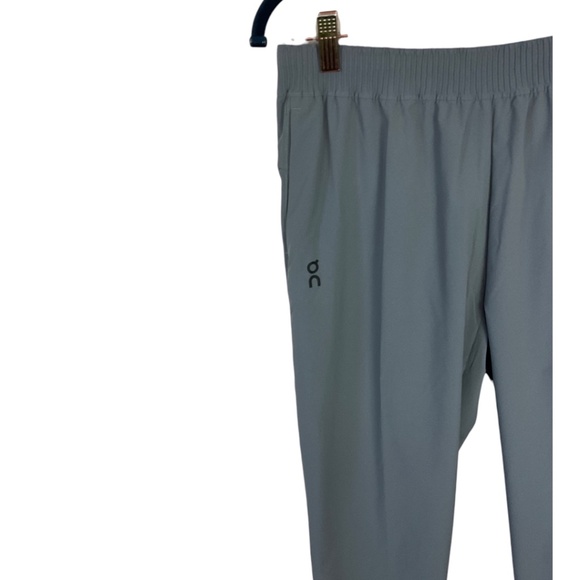 On Women's Focus Pants NWT - Picture 7 of 12